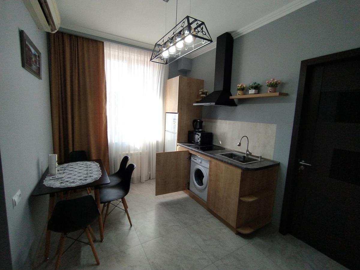 Nice Apartments Тбилиси Екстериор снимка