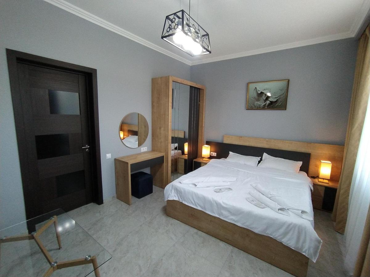 Nice Apartments Тбилиси Екстериор снимка