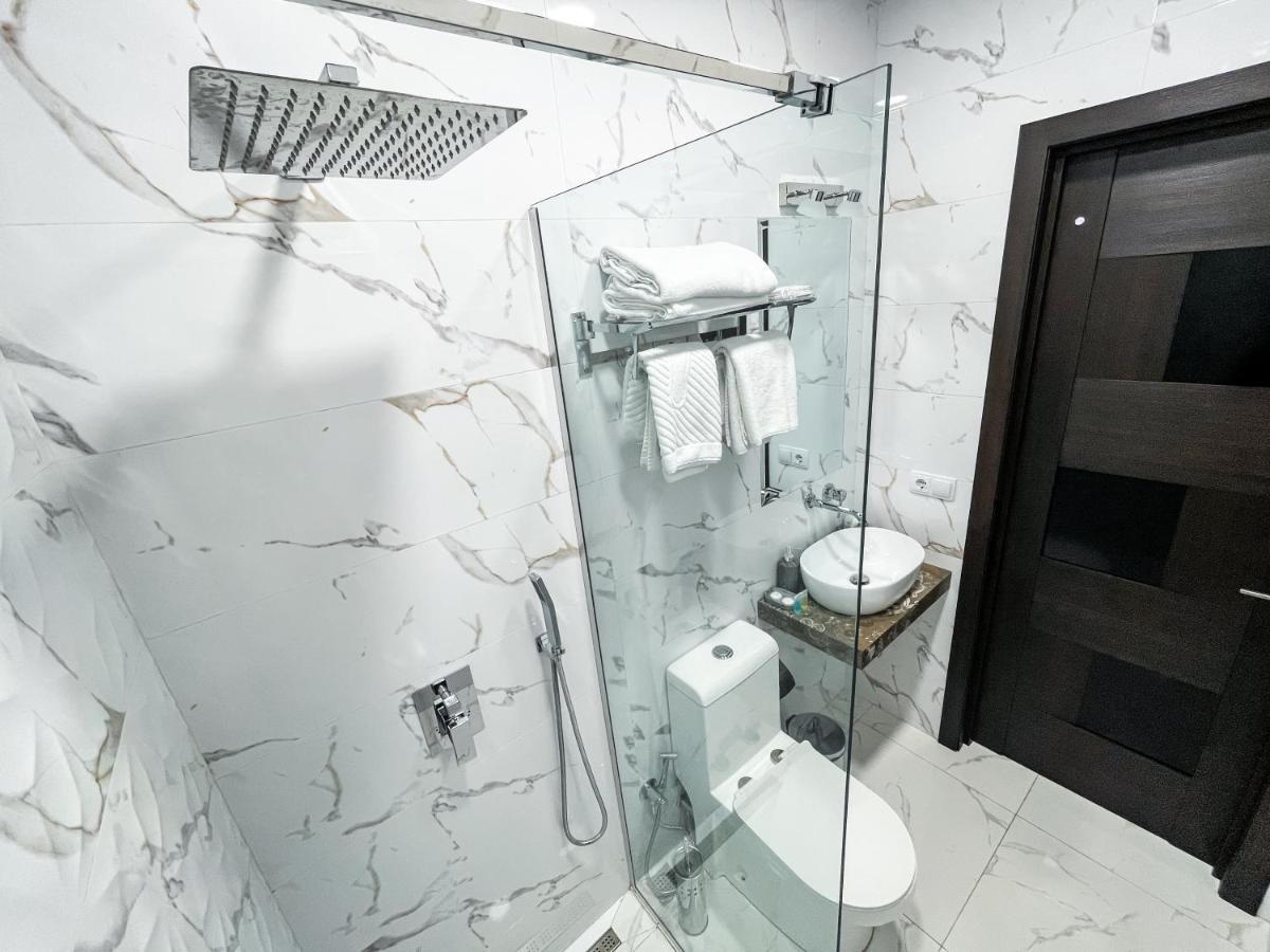 Nice Apartments Тбилиси Екстериор снимка