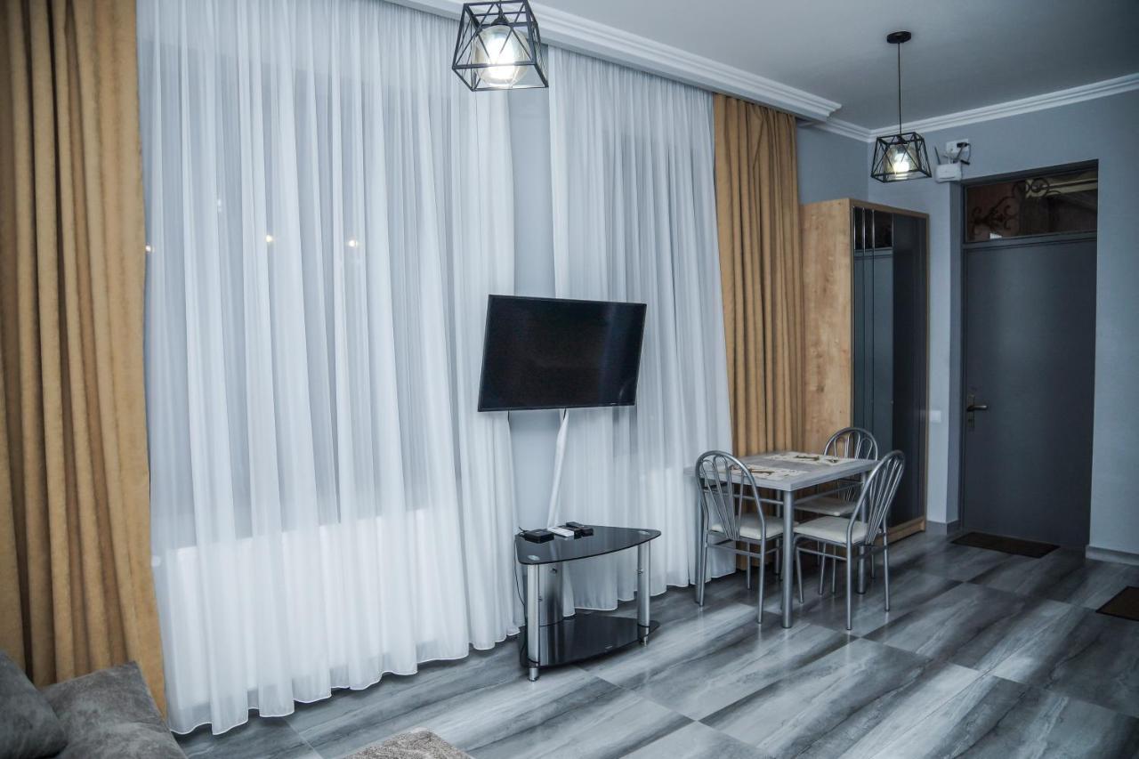Nice Apartments Тбилиси Екстериор снимка